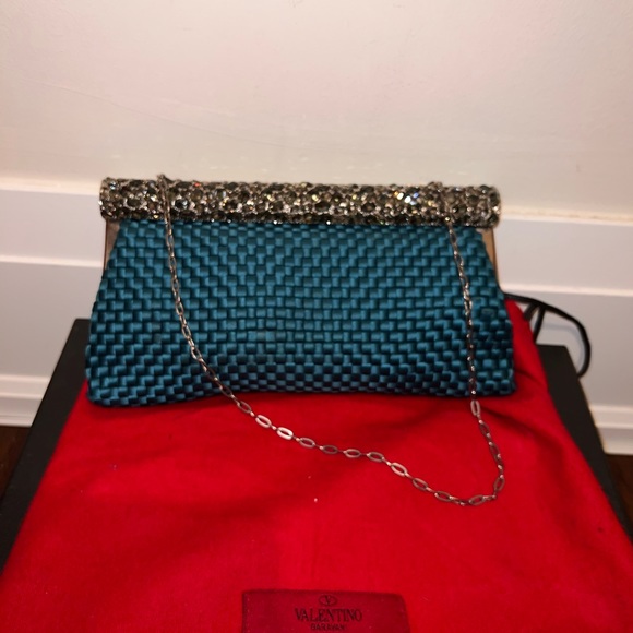 Stunning Valentino clutch - Picture 2 of 5